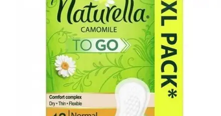 Naturella Camomile Skincare Ежедневни дамски превръзки с лайка х42 броя